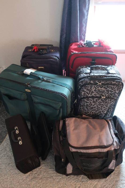 lot 191 image: Suitcases and misc bags