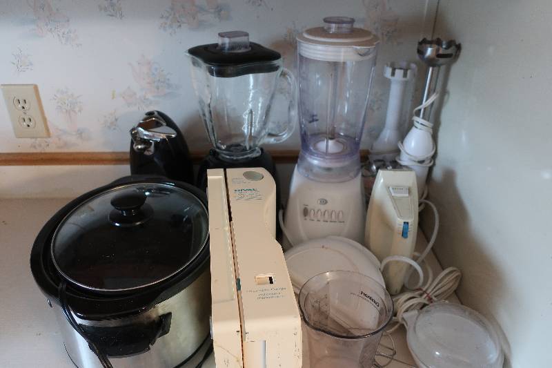 lot 199 image: All appliances in picture