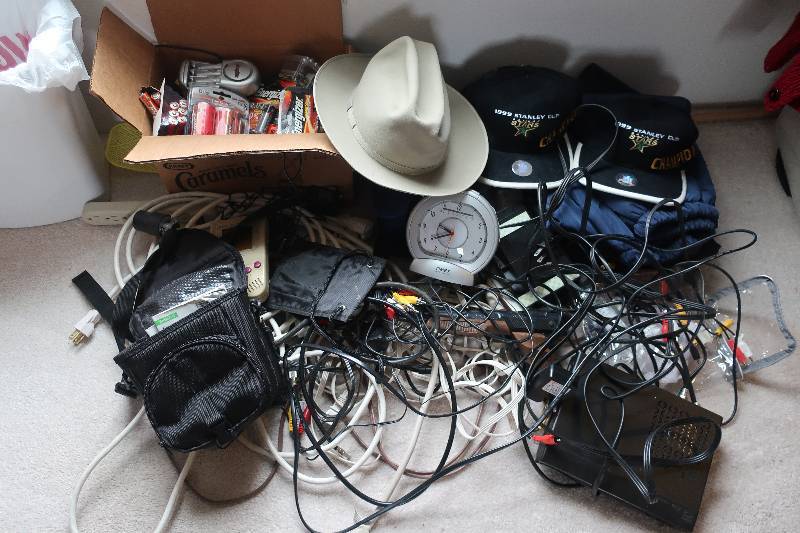 lot 212 image: Huge lot of miscellaneous