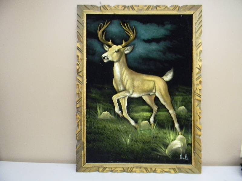 lot 23 image: VINTAGE ART - BUCK PAINTING ON VELVET & HAND CARVED FRAME - APPROX 30 BY 40 - SEE PICTURES