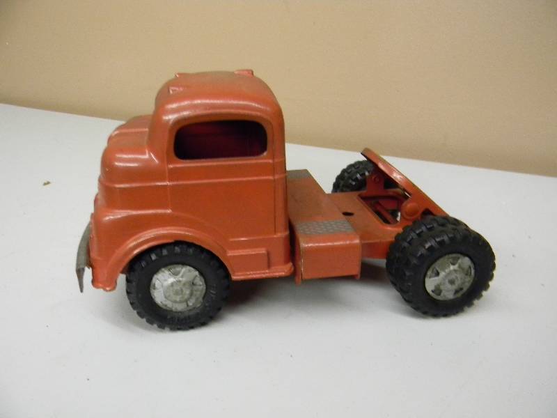 vintage structo toy trucks