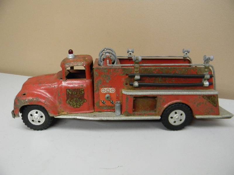 old metal fire truck toy