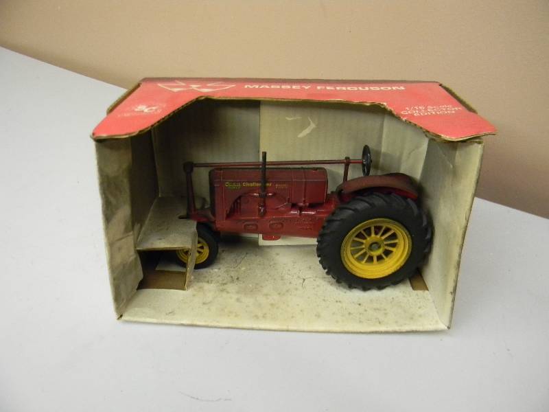 lot 35 image: SPEC CAST MASSEY FERGUSON - 116 SCALE IN BOX - SEE PICTURES