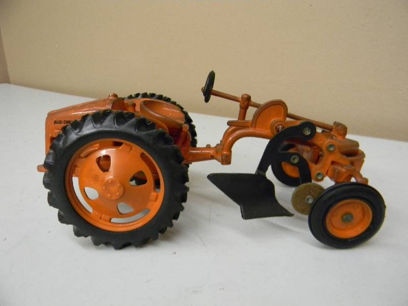 lot 47 image: Ertl Allis Chalmers G with plow 116 diecast metal farm tractor replica - SEE PICTURES