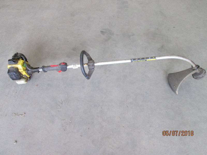 John Deere Trimmer