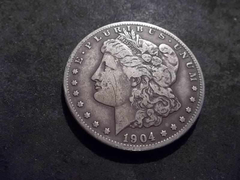 1904 S  Morgan Silver Dollar