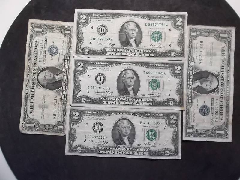 2-1 Dollar Silver Certificates & 3-2 Dollar Bills