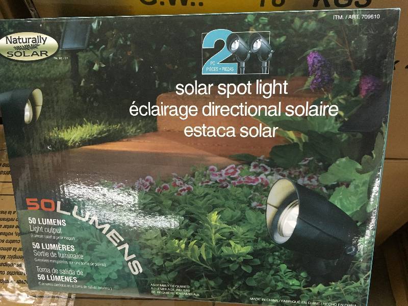 SOLAR SPOTLIGHTS 2 PK, RETAIL $14.99