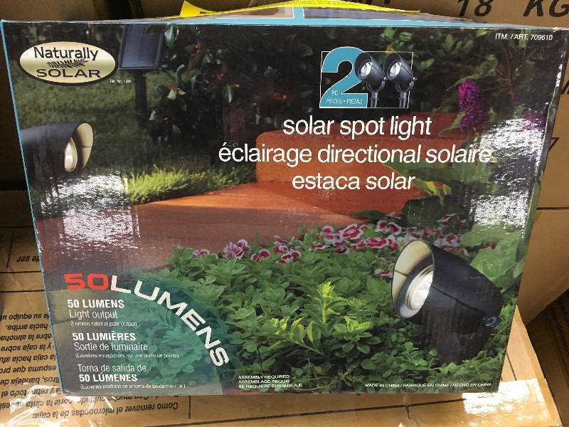 SOLAR SPOTLIGHTS 2 PK, RETAIL $14.99