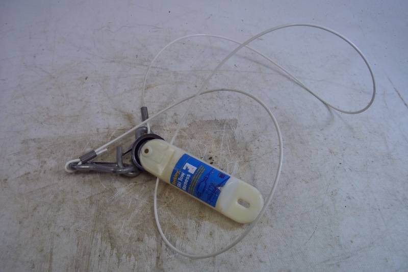 lot 30 image: Ski tow harness
