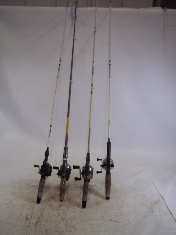 lot 40 image: 4 Rods and Reels