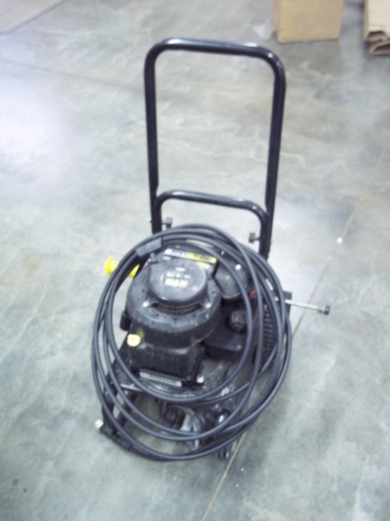 lot 15 image: 4.75 HP Pressure Washer