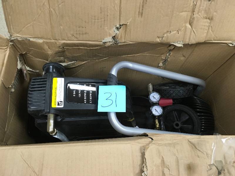 Husky 8 Gal Oil Free Air Compressor missing wheel bolts not used