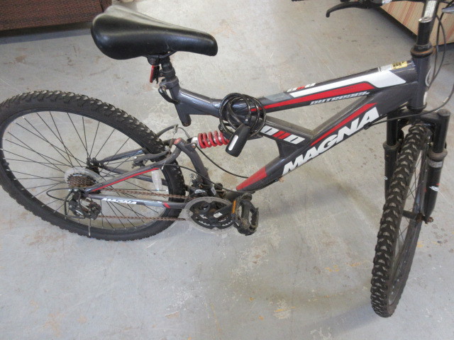 lot 512 image: 21 SPEED MOUNTAIN BIKE