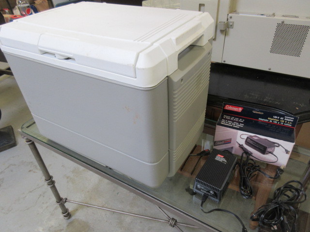 lot 517 image: COLEMAN THERMOELECTRIC COOLER