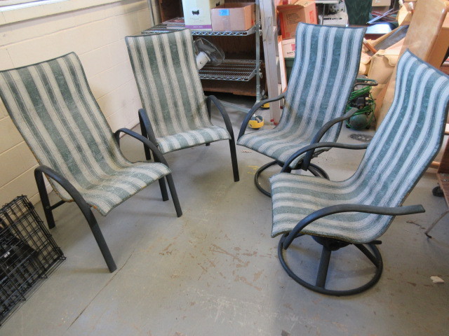 lot 527 image: PATIO CHAIRS
