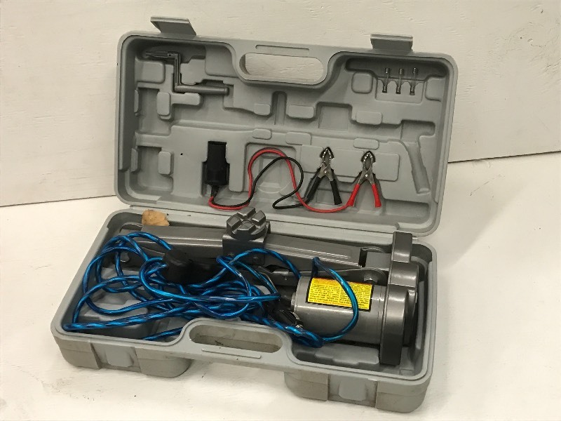 lot 35 image: Central 12Volt 2-Ton Electric Sciss...