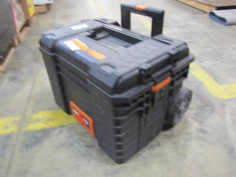 lot 3 image: RIDGID 22 in. Pro Gear Cart, Black