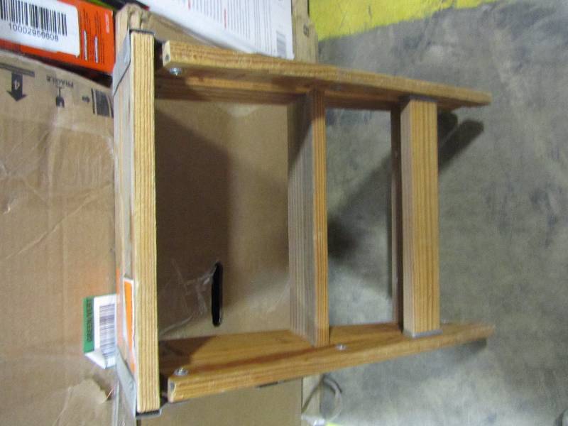 lot 12 image: Davidson Wood Step Ladder, 2