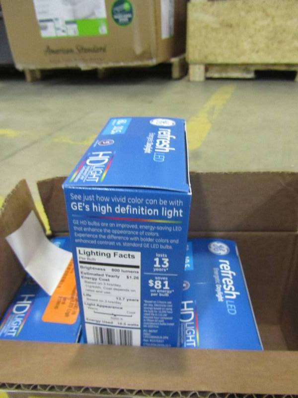 lot 41 image: GE 60W Equivalent Daylight (5,000K) High Definition A19 Dimmable LED Light Bulb (2-Pack) (lot of 4 boxes)