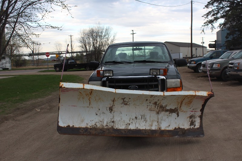 2001 Ford F250 Super Duty XLT 4x4 w Plow - 2 Owner