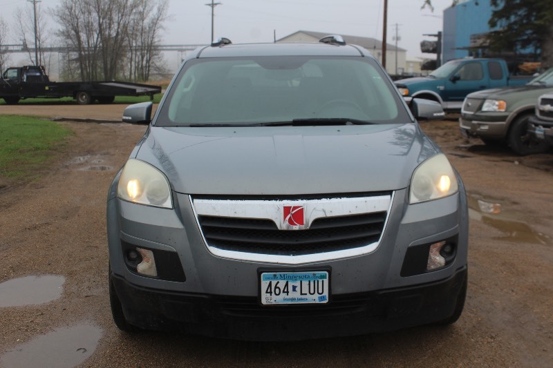 2007 Saturn Outlook XR - 8 Passenger - Well Equipped -