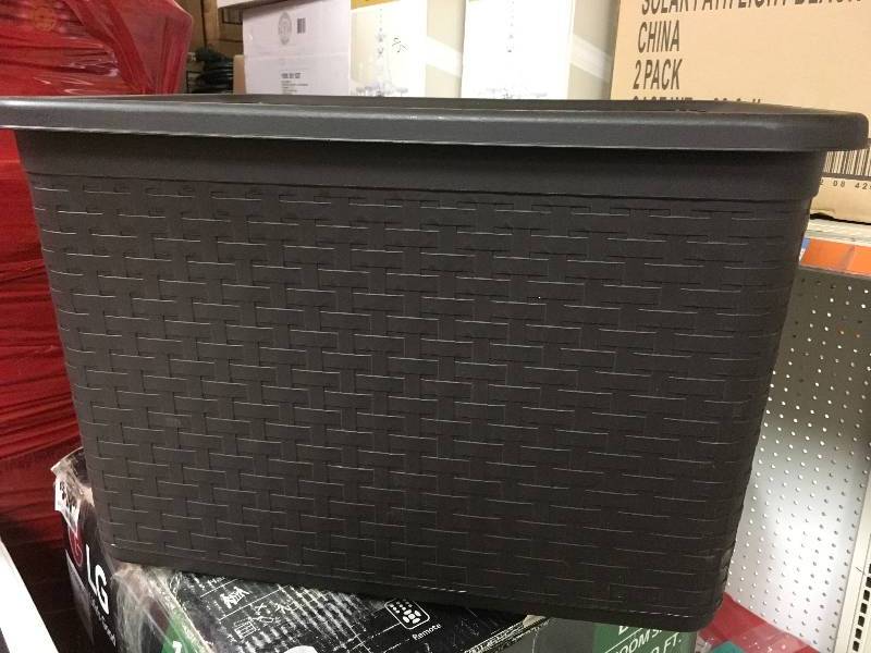 lot 80 image: Sterilite 17 Gal. Plastic Weave Storage Tote in Espresso not used