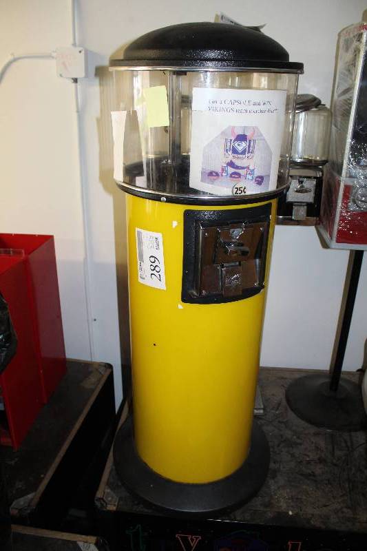 Northwestern $.25 Bulk Candy Dispenser