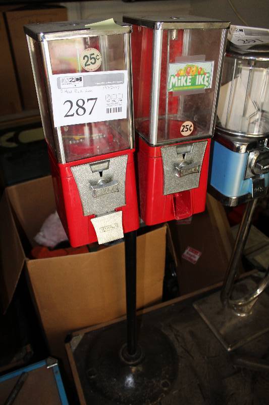 Eagle 2-Head $.25 Bulk Candy Dispenser