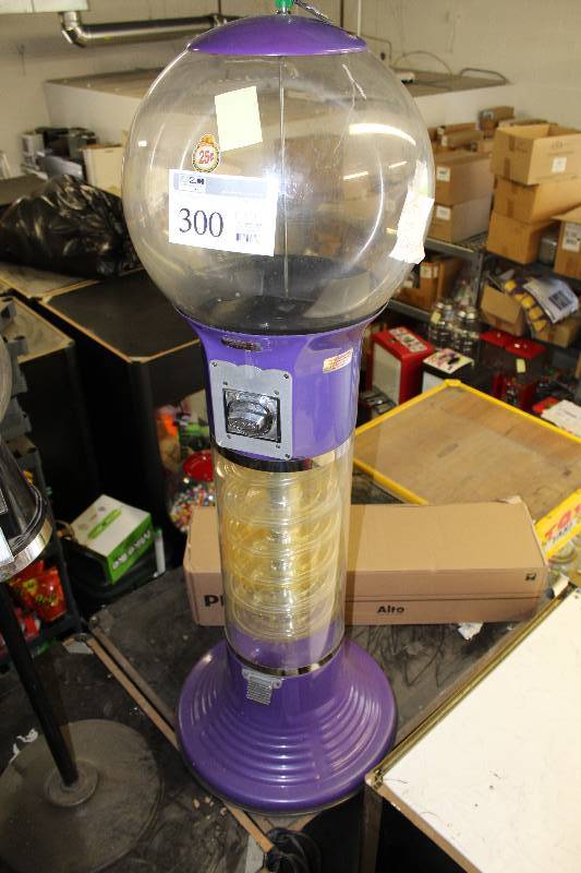 Beaver Spiral Drop Gumball Machine w Key
