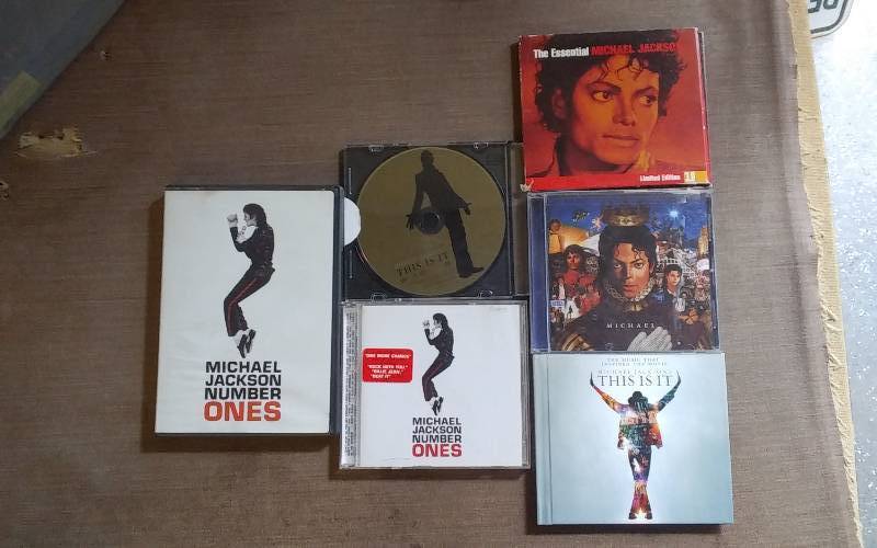 lot 16 image: Michael Jackson CDs & DVD