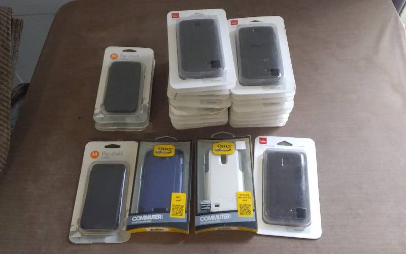 lot 22 image: Assorted New Cell Phone Cases