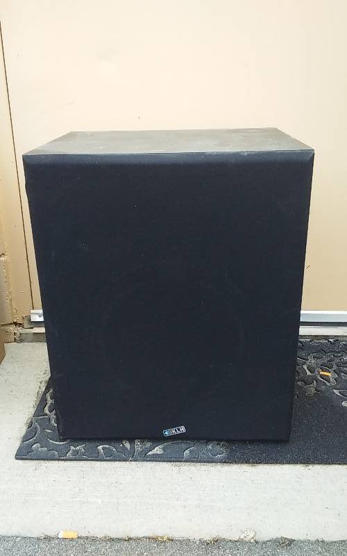 lot 26 image: KLH Model ASW-12-200 Amplified Sub-Woofer 22x18 Seriel # 15334