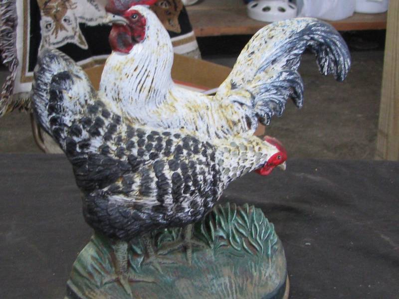 lot 61 image: Cast Iron Chicken Door Stop