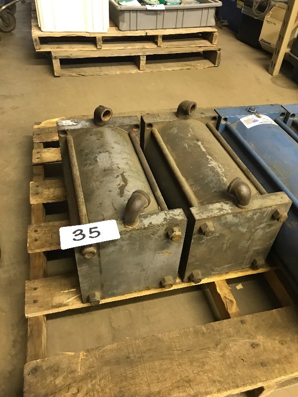 2 CYLINDERS