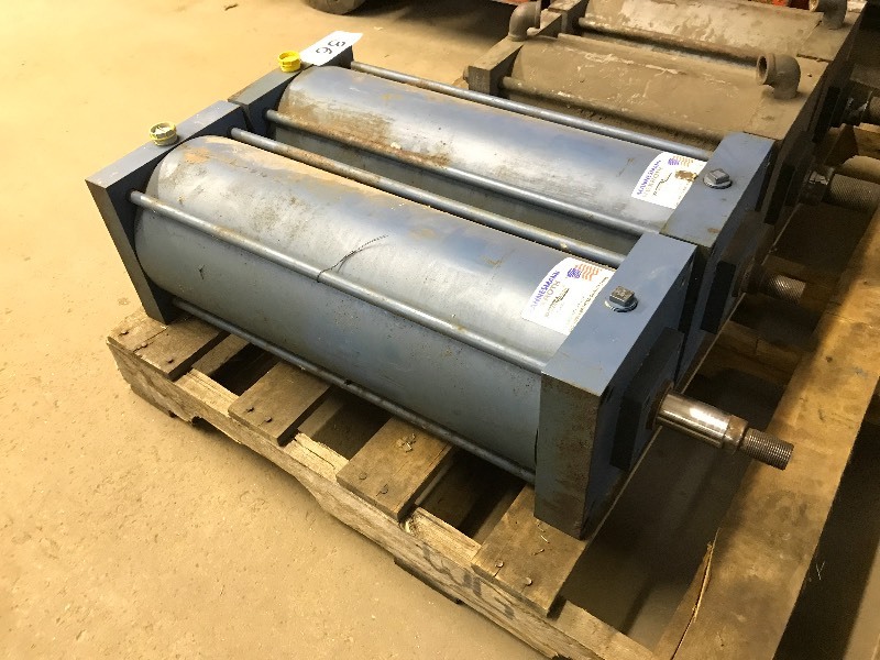 2 CYLINDERS