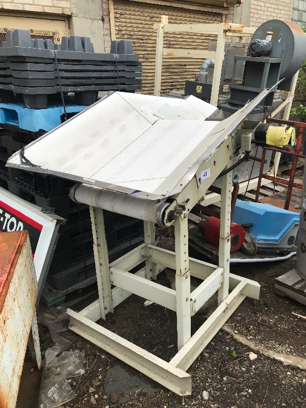 CONVEYOR HOPPER