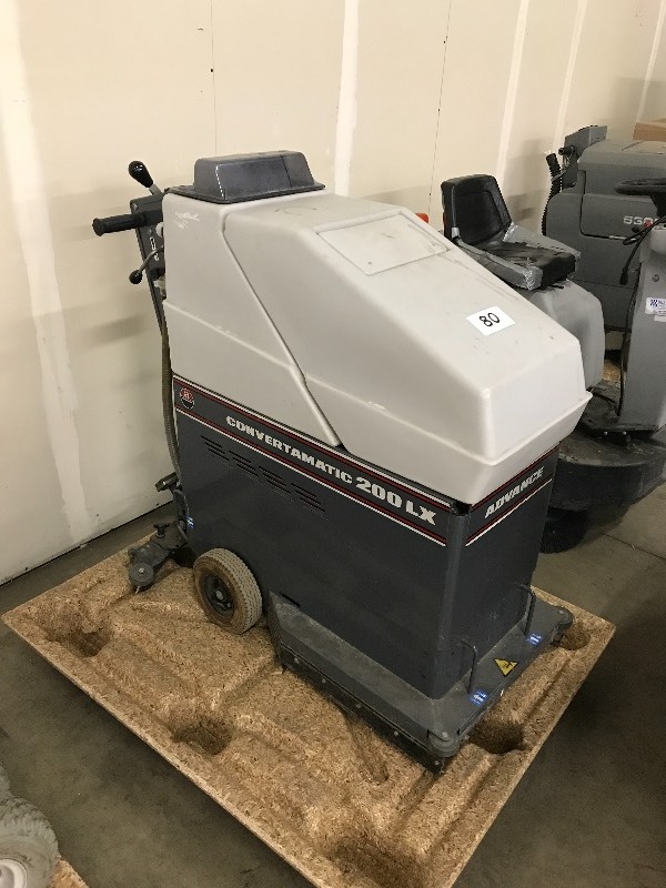 ADVANCE FLOOR CLEANER MACHINE