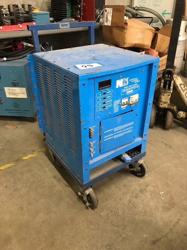 BATTERY CHARGER ON CART