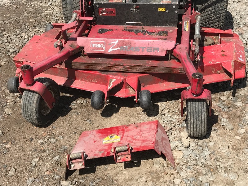lot 1 image: Toro Zmaster Z252L Commercial Lawn ...