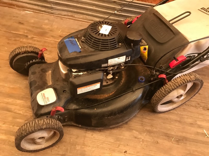 lot 14 image: Craftsman EZ-Walk 21 Self-Propelle...