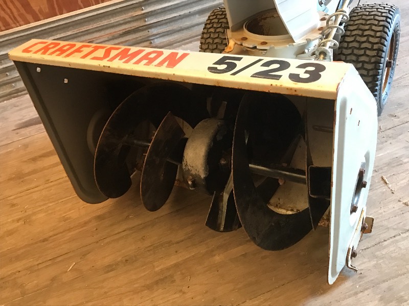 lot 21 image: Craftsman 523 Snow Blower, 5HP Gas...