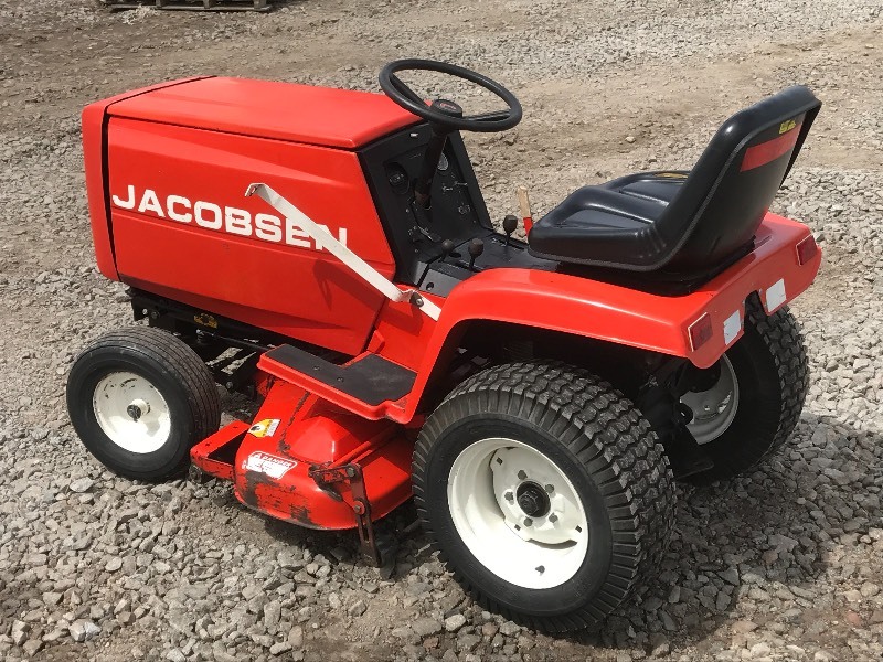 Jacobsen best sale lawn tractor