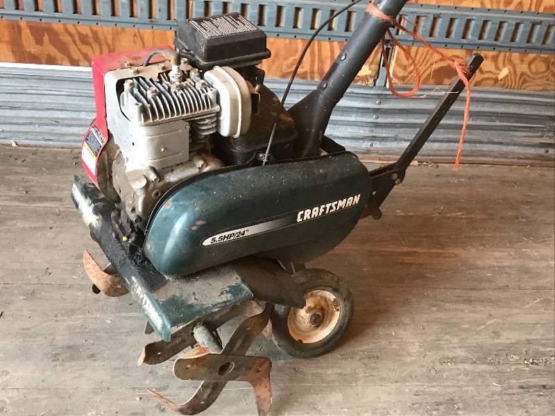 lot 29 image: Craftsman 5.5HP 24 Front-Tine Till...