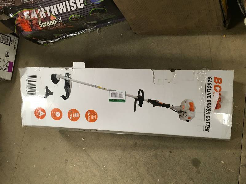 2-Cycle 26 cc Straight Shaft Gas String Trimmer and Brush Cutter in good condition