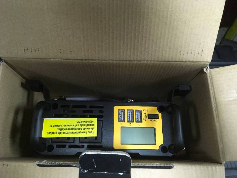 DEWALT 1000-Watt Power Inverter new