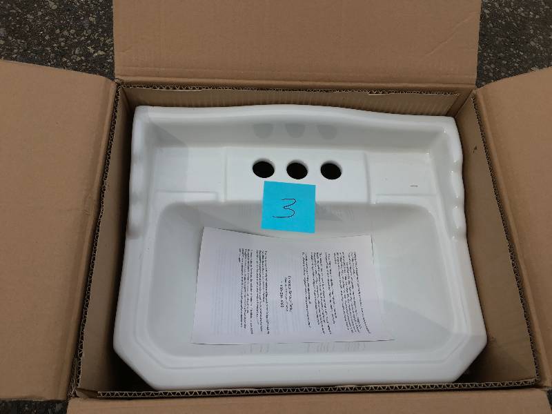 Foremost Series 1920 19.125 in. L Pedestal Sink Basin in White not used
