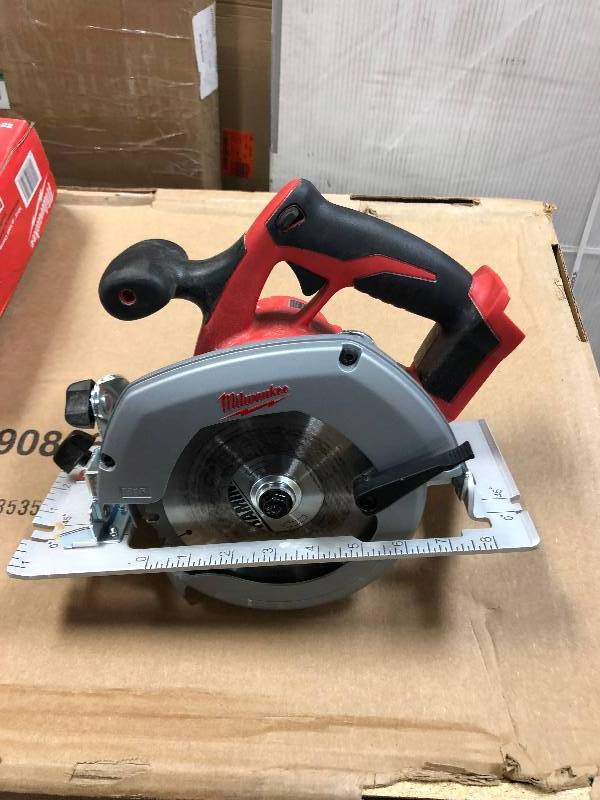 Milwaukee M18 18-Volt Lithium-Ion Cordless 6-12 in. Circular Saw (Tool-Only) in working conditions