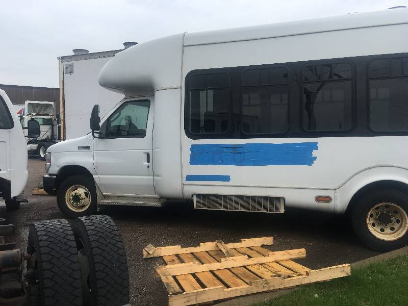 2012 Ford E450 Bus