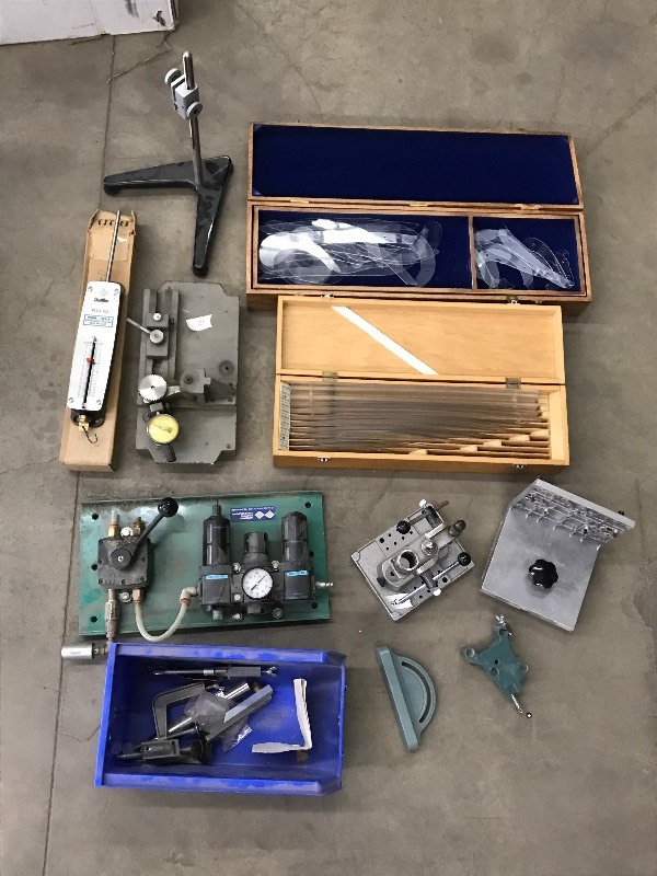 lot 7 image: Tool Stands, Scale & Etc